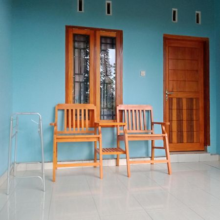 Embun Rinjani Homestay Сенару Экстерьер фото