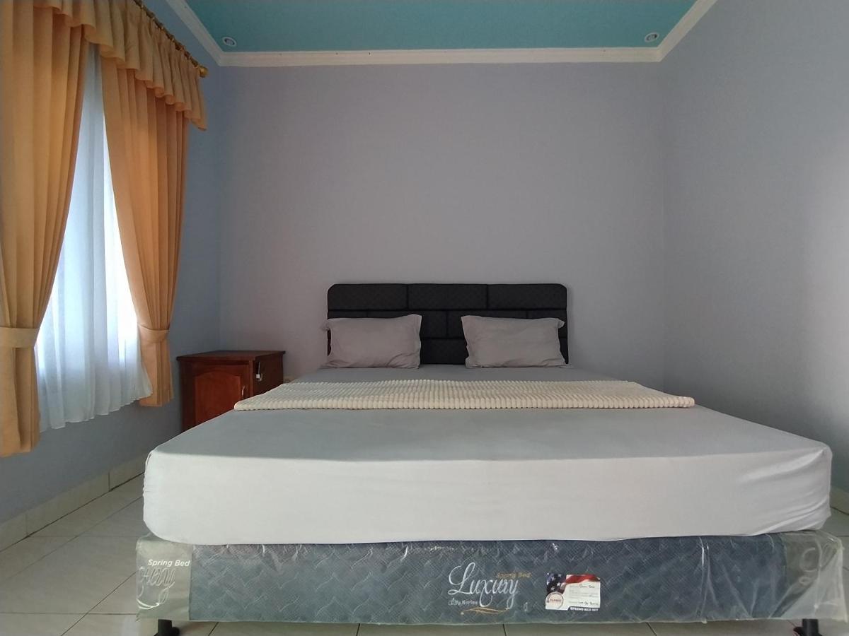 Embun Rinjani Homestay Сенару Экстерьер фото