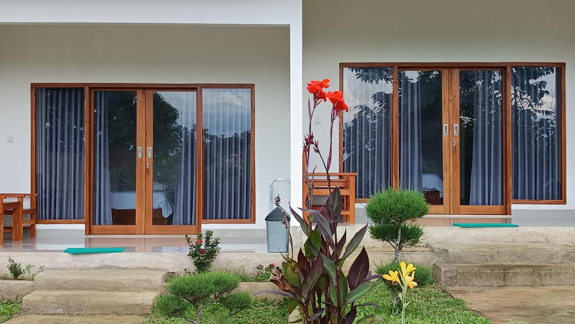 Embun Rinjani Homestay Сенару Экстерьер фото